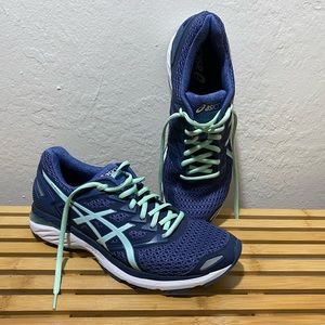 NWOT Women’s Asics GT-3000 5 running shoes, size 11
